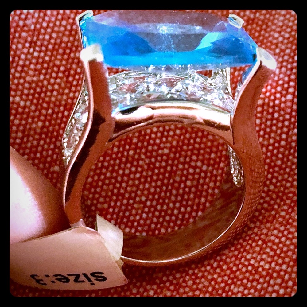 Park Lane Blue stone ring